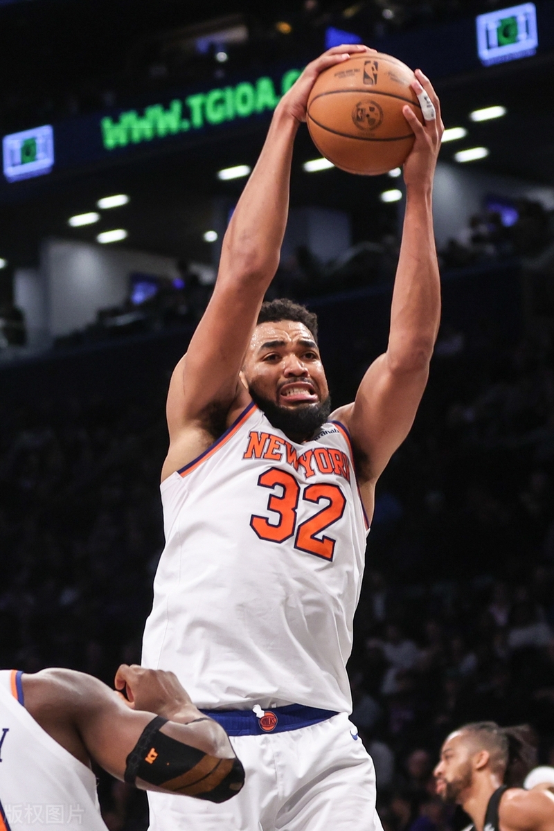 英雄联盟-关于今晨纽约尼克斯备战NBA总决赛，刷新队史纪录细节曝光，底气十足，控场能力受关注的信息